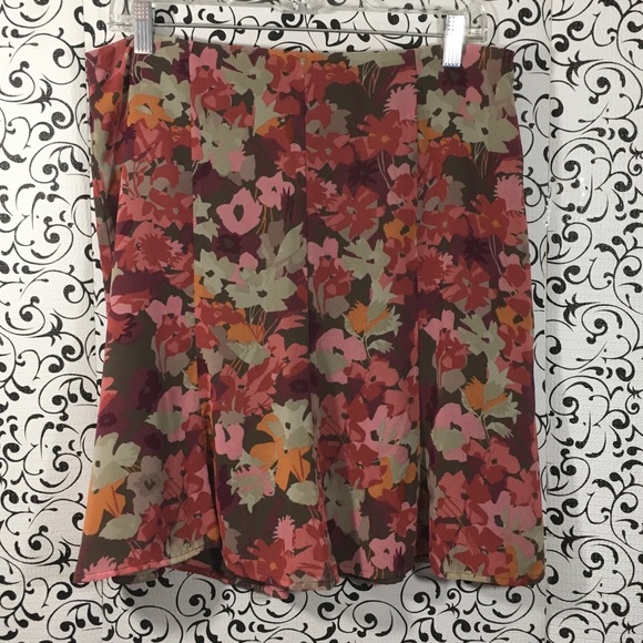 Old Navy Dresses & Skirts - Old Navy Floral Skirt